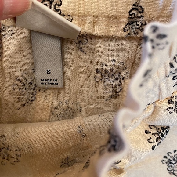 LINEN shorts damask pattern cream black elastic waist drawstring a new day - Picture 5 of 10